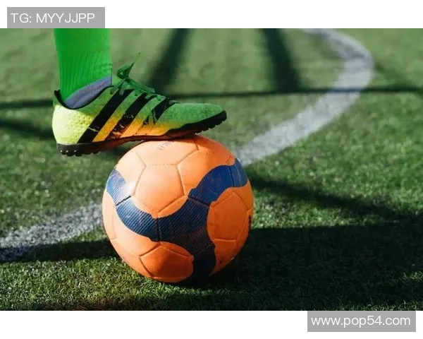 足球俱乐部发展战略与全球化趋势下的市场竞争力分析